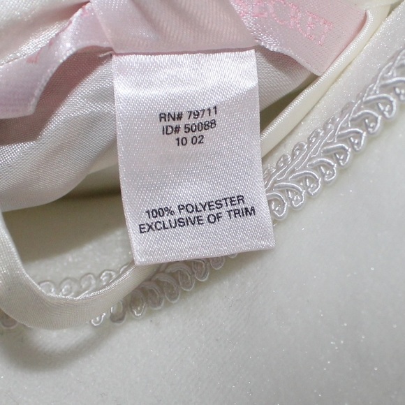 Pink Victoria Secret Vintage Y2k White Silky Embroidered Robe - Size Small - Picture 10 of 13